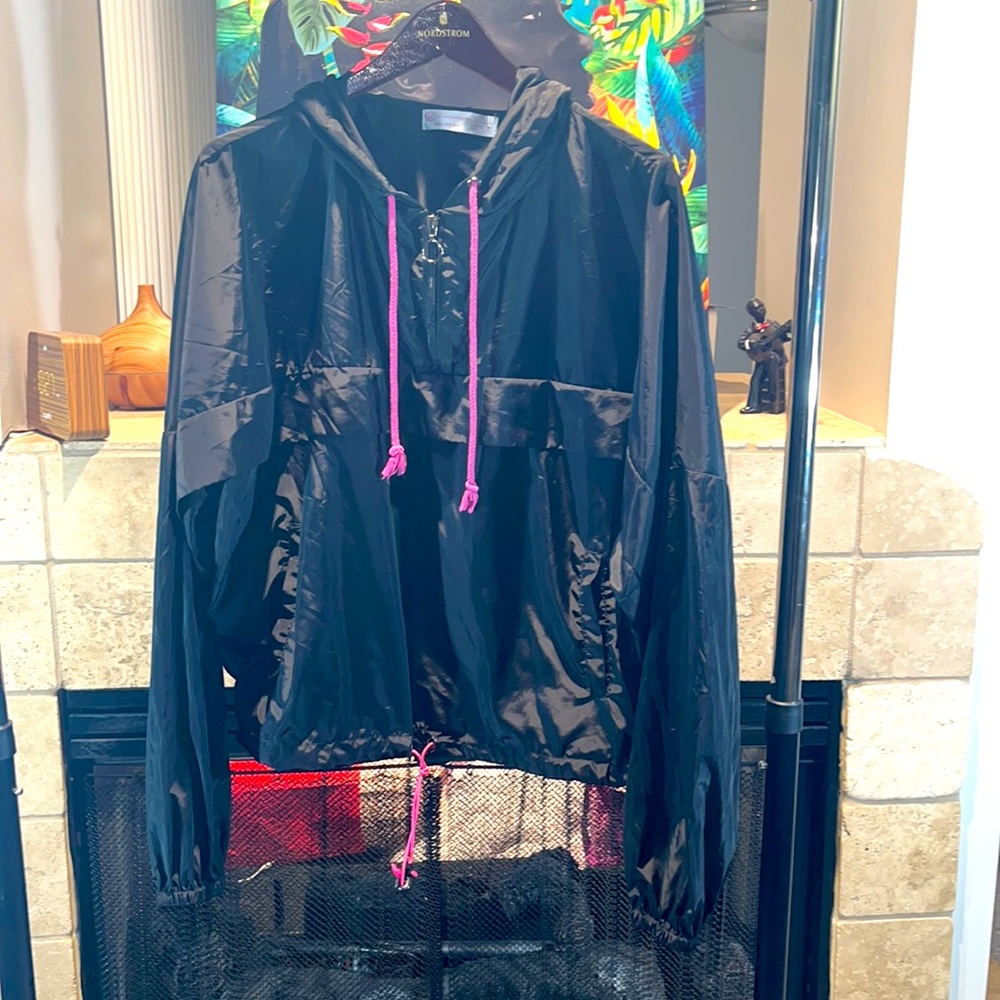 Hooded wind breaker
